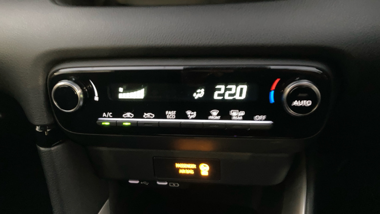 Toyota Yaris 1.5 Hybrid Icon 5dr CVT Hybrid Hatchback